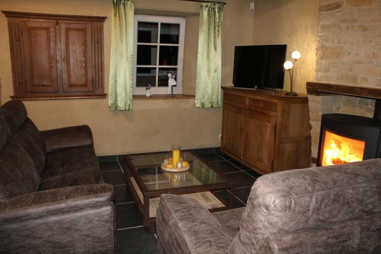 Au Puits Charmant Schaltin Extérieur photo